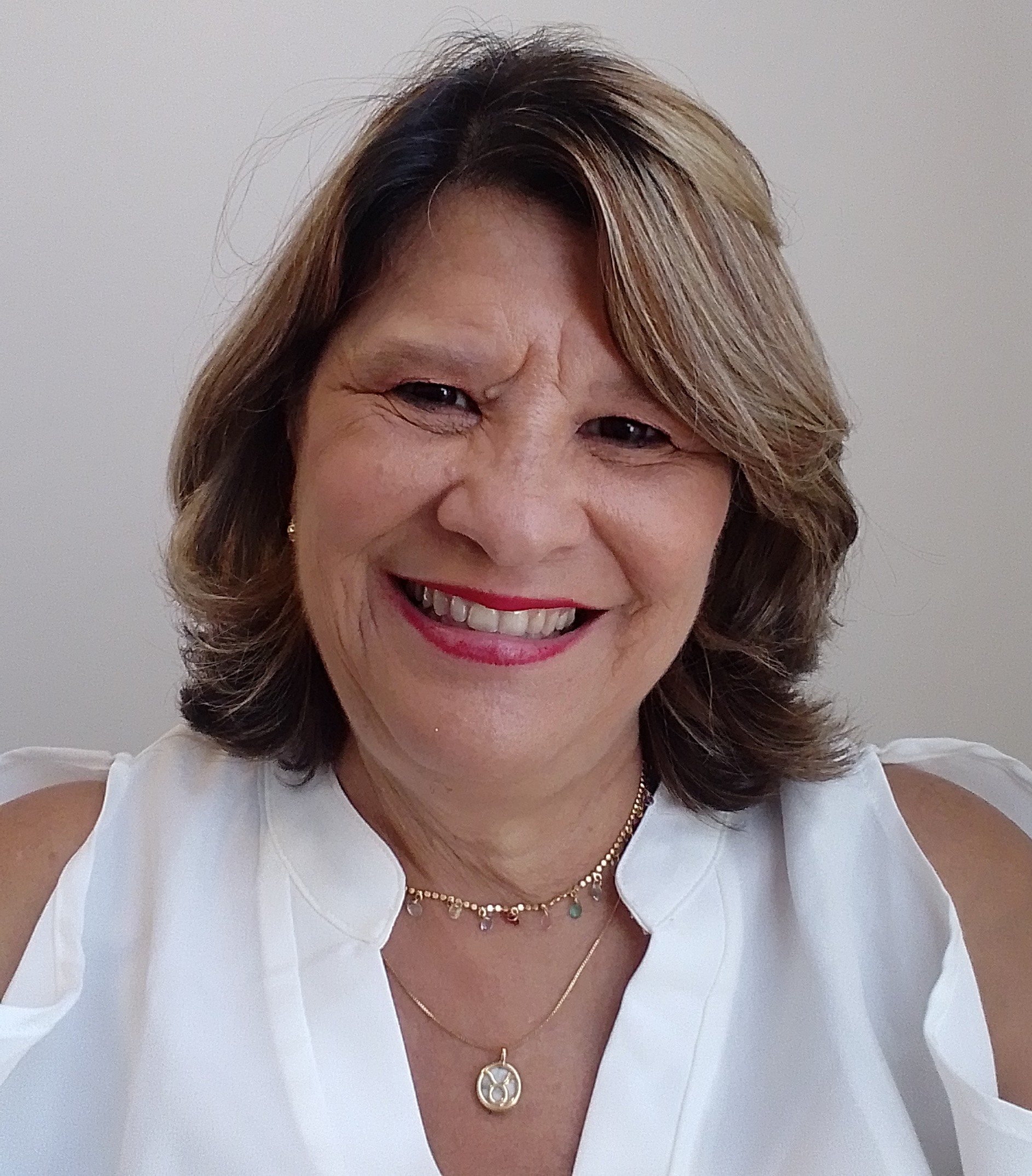 Foto de Vanderli Moraes Neves, Psicólogo online na Unolife