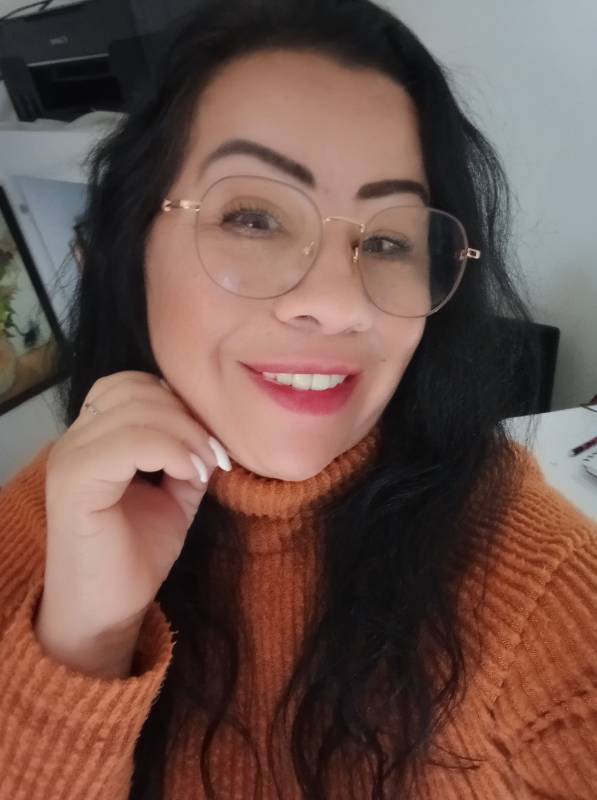 Foto de Reginna Araujo, Psicanalista online na Unolife