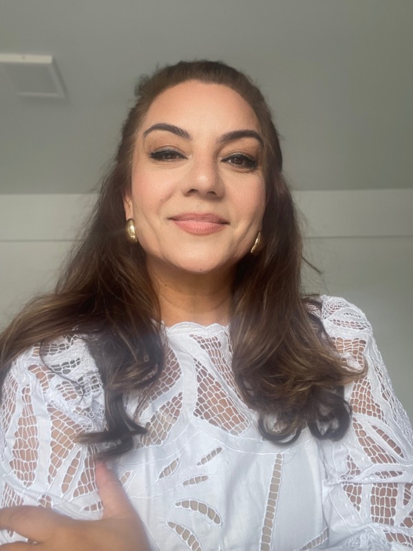 Foto de Janaína Freitas, Terapeuta online na Unolife