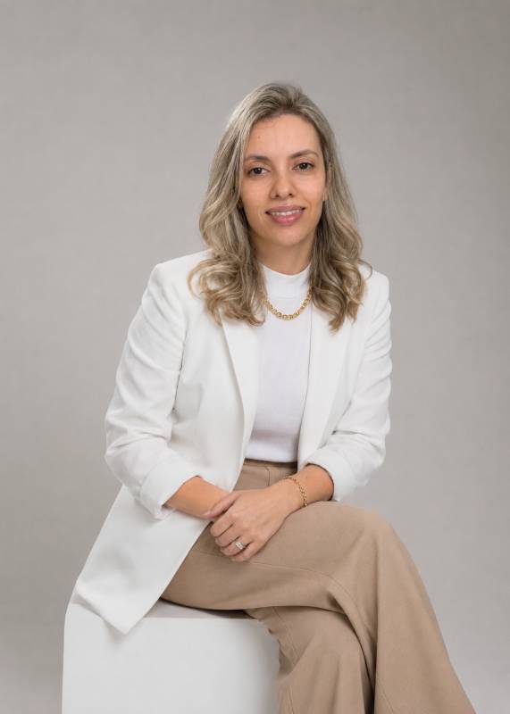 Foto de Letícia Riganti, Psicanalista online na Unolife
