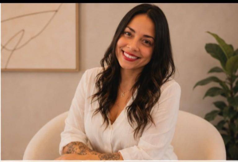 Foto de Ane Caroline Cordeiro, Psicanalista online na Unolife
