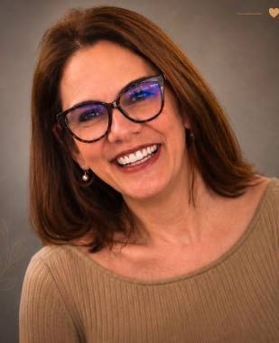 Foto de Elaine Monson, Psicanalista online na Unolife