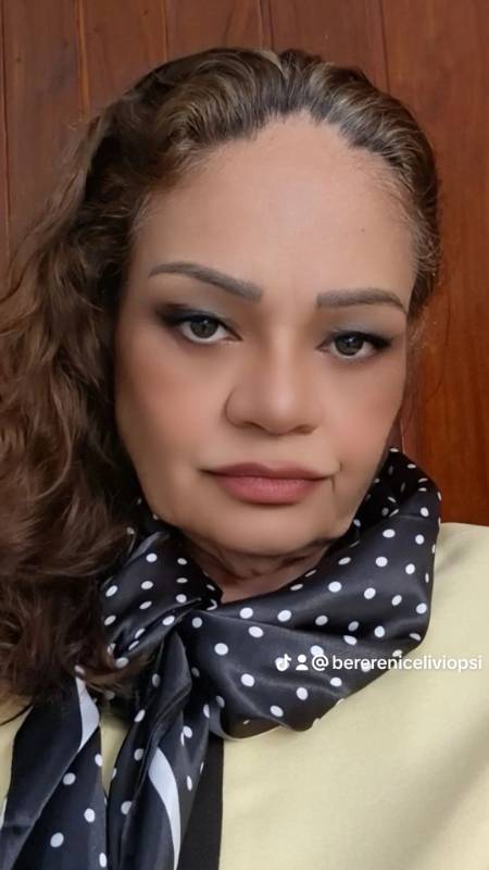 Foto de BERENICE LIVIO CAVALCANTE, Psicanalista online na Unolife