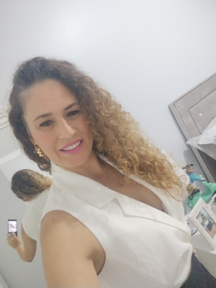 Foto de FABIANE VICENTIN, Psicanalista online na Unolife